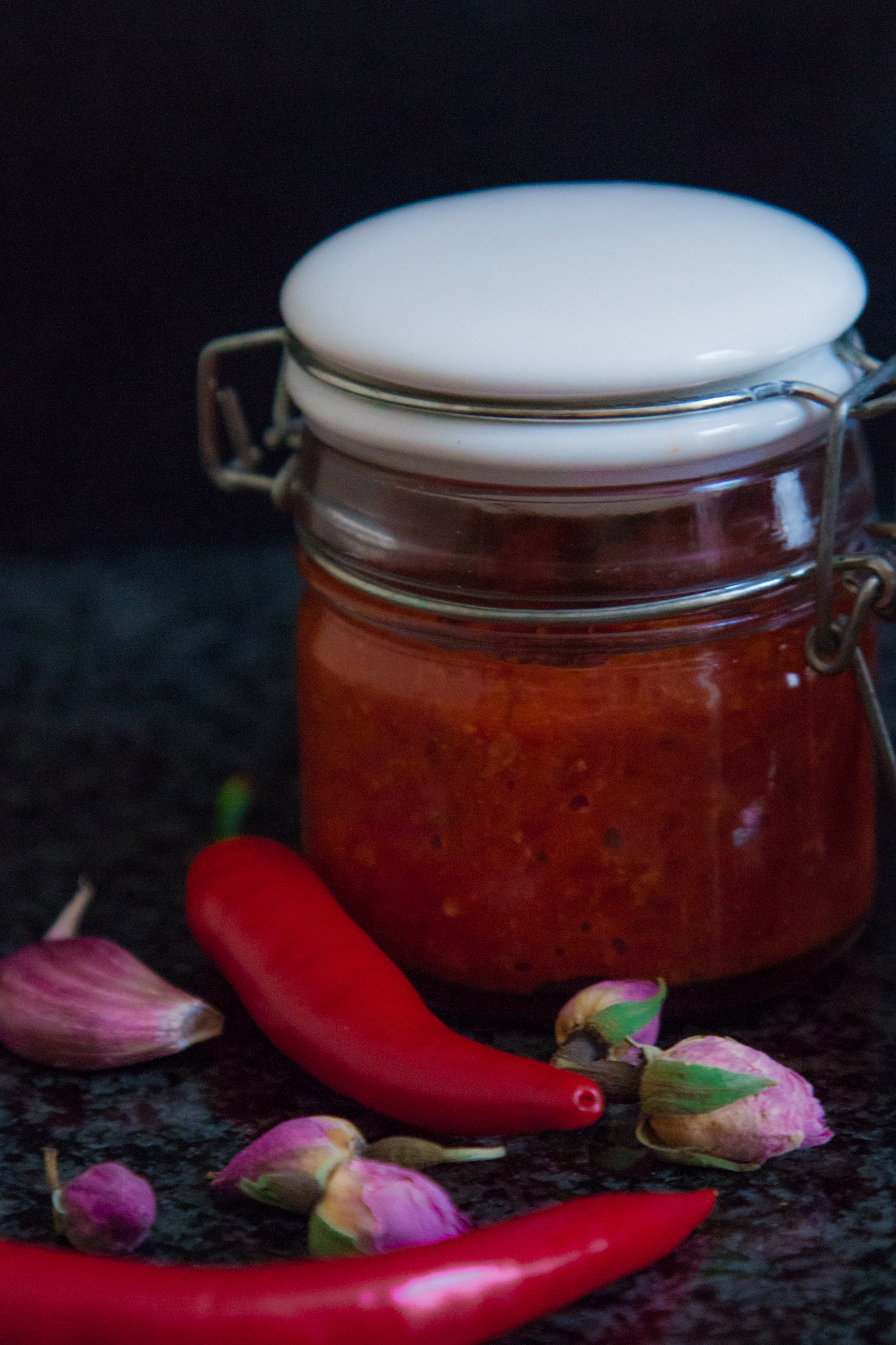 La sauce harissa à la rose, faite maison - Recette par