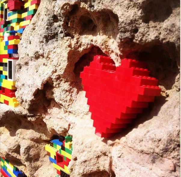 Les petites briques de “Dispatch Beirut”